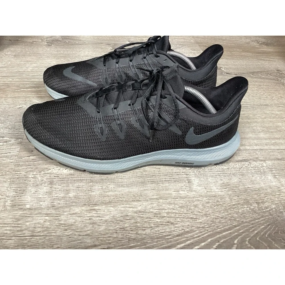 Nike Quest Men's 11.5 M Running Shoes Black Anthracite Grey AV8013-002 Sneakers